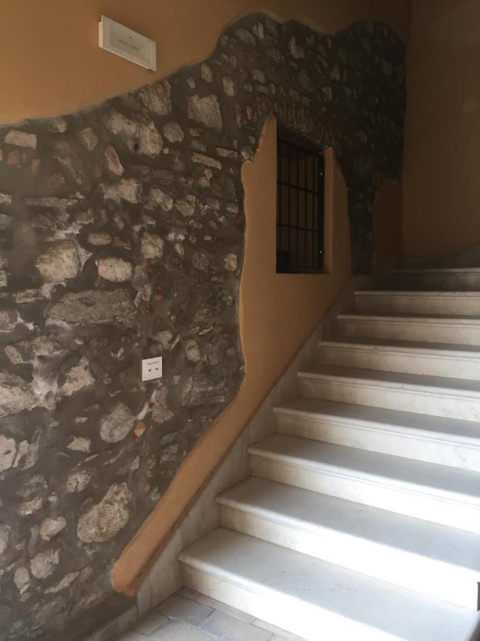 Ferienwohnung Casa Del Monastero Polpenazze del Garda Exterior foto